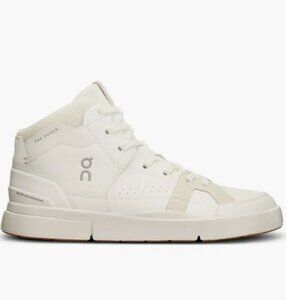 Brand New On cloud women 7 Roger Clubhouse Mid sensa shoes sand/white 98.98327